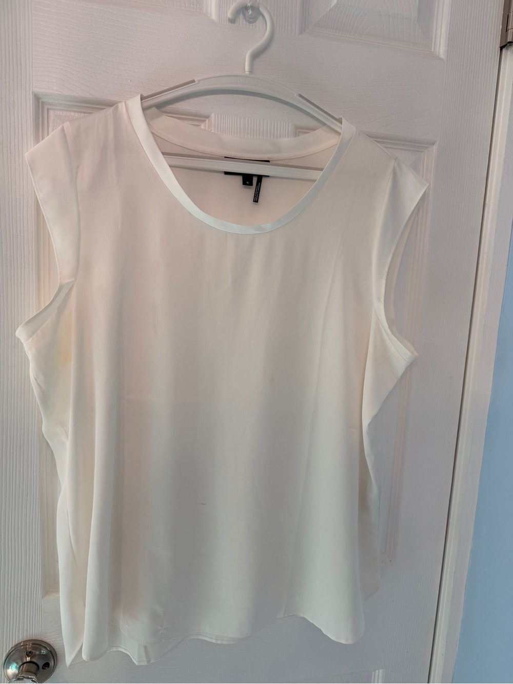 DKNY White Cap-Sleeve Scoop Neck Blouse
